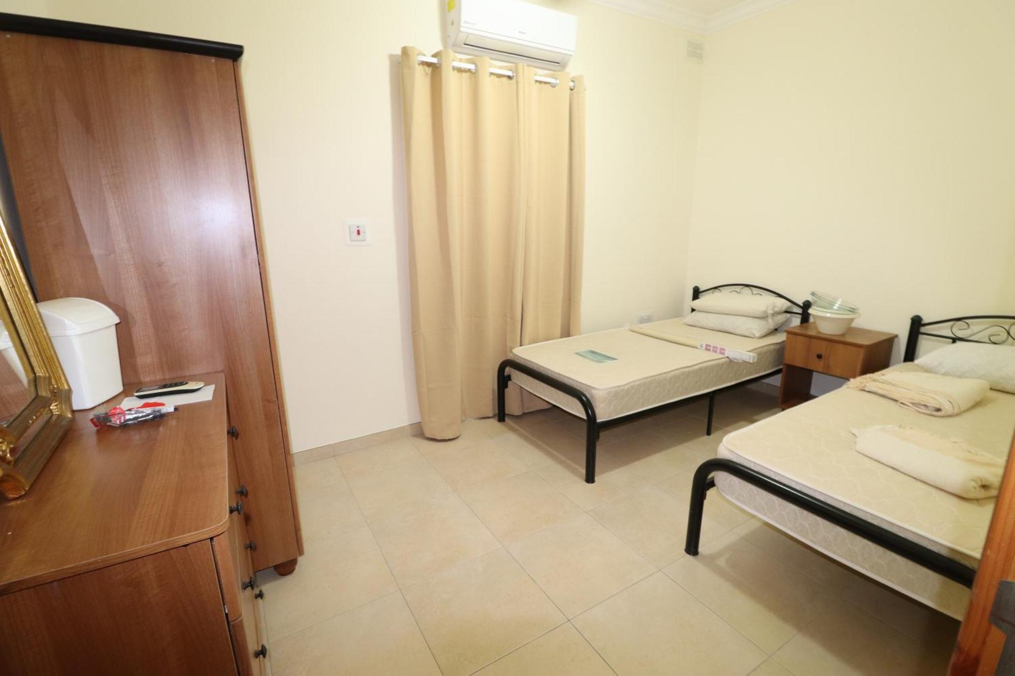 The Sea Just Across The Road - Flat 3 Apartment St. Paul's Bay Ngoại thất bức ảnh