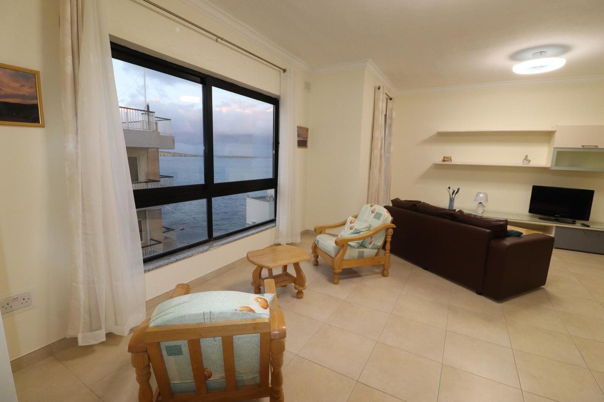 The Sea Just Across The Road - Flat 3 Apartment St. Paul's Bay Ngoại thất bức ảnh